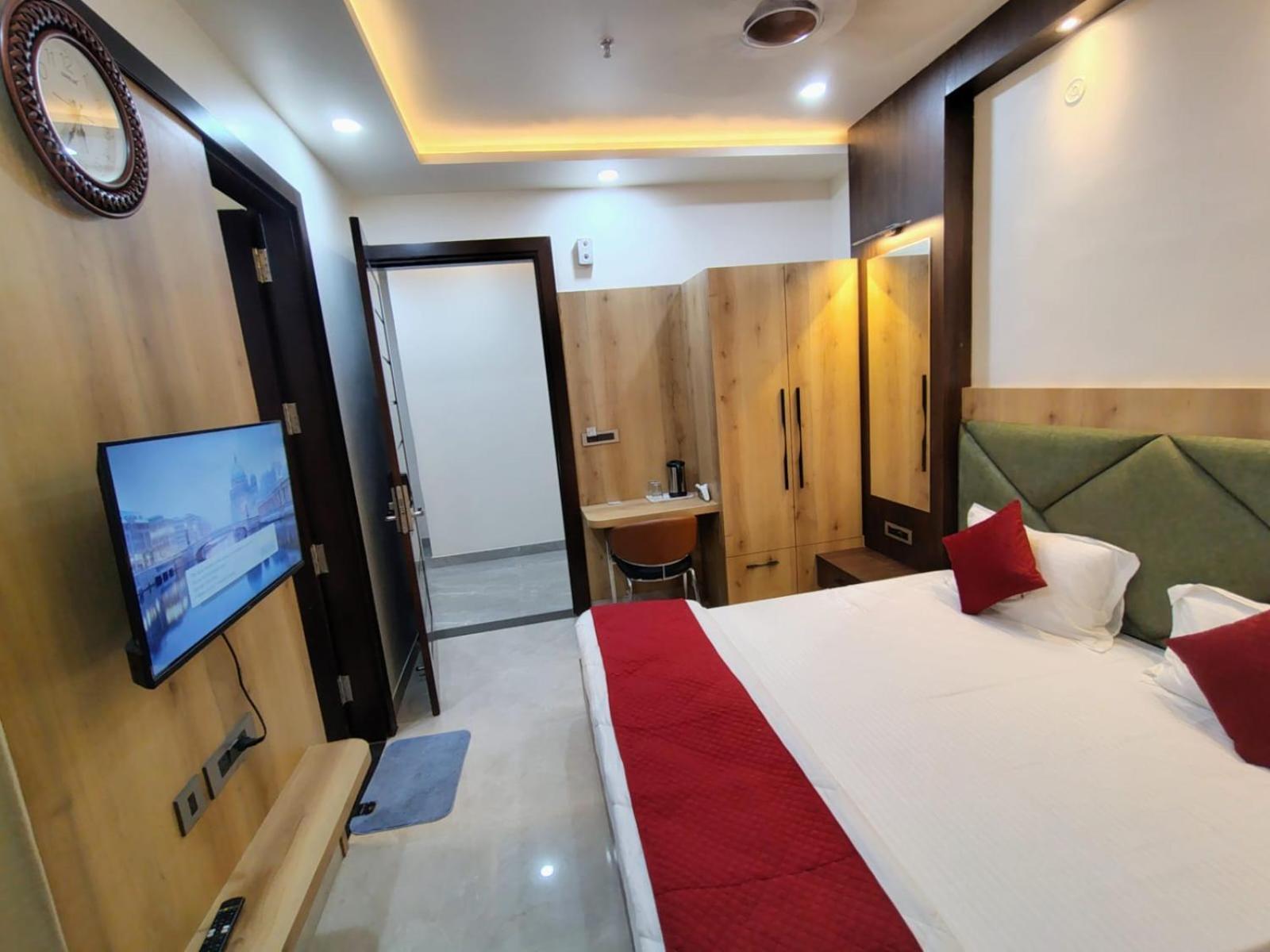 Celebration Guest House Lucknow Ngoại thất bức ảnh